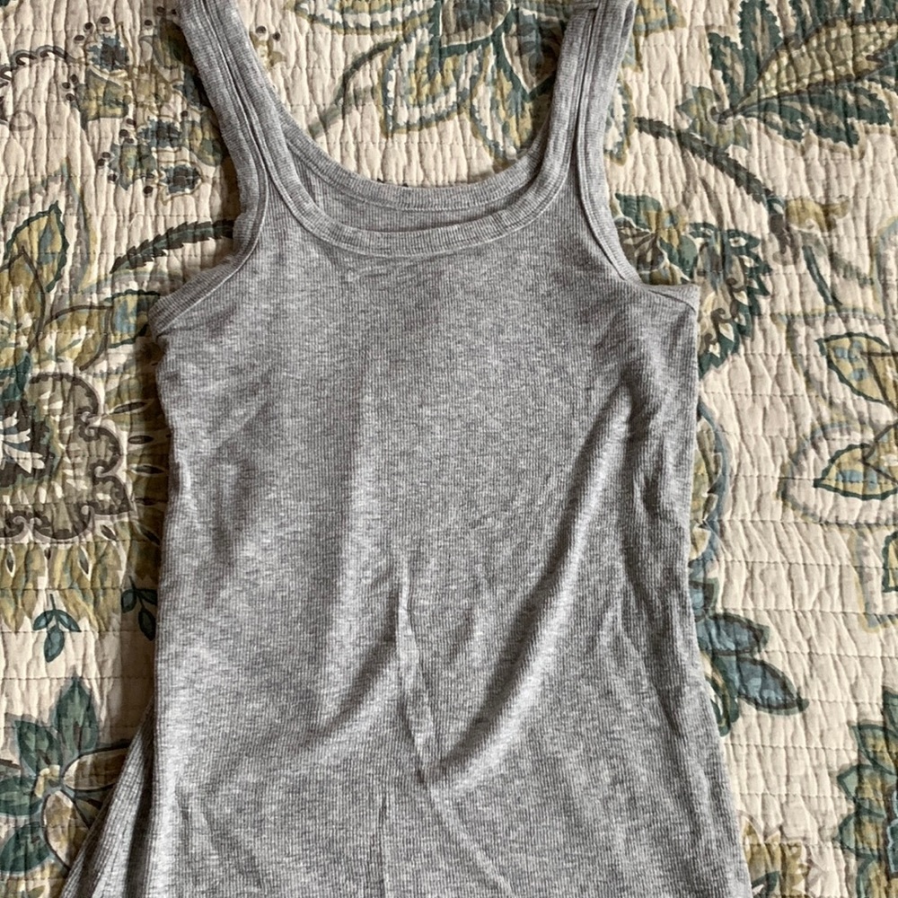 Aerie tank size xs